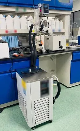 ต่อเครื่องระเหยหมุน สายท่อหุ้มฉนวนขึ้นคอนเดนเซอร์