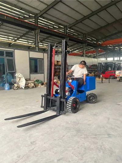 ขับจริง คนขับนั่งประจำที่ บังคับด้วยพวงมาลัย